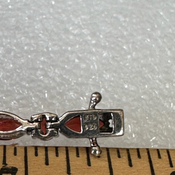 Red Garnet Bracelet 925 marked. 7 1/2” - Picture 7 of 7